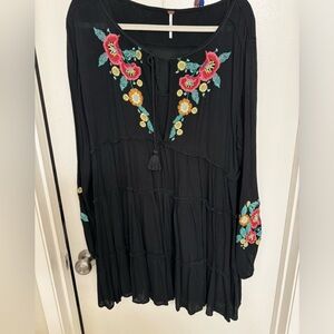 Woman’s free people dress size M